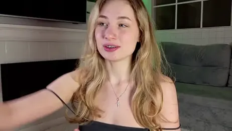 WelliCaren webcam stripchat model stream image