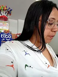 Violeta-Stationery_7 webcam model stream image