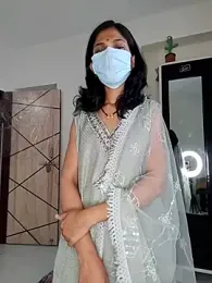 Shivani2002 webcam model stream image