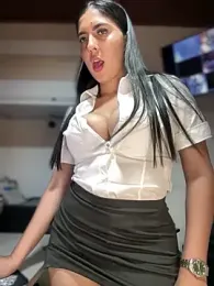 Sofia_Collins- webcam model stream image