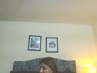 Veraa Cooper webcam model stream image