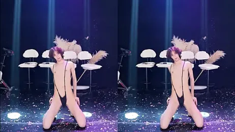 GGBond-02 webcam stripchat model stream image