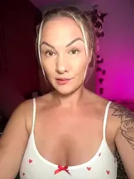 NastyMilf_ webcam model stream image