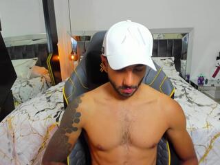 Marc Thompson webcam model stream image