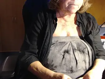 _sunshine__ webcam stripchat model stream image