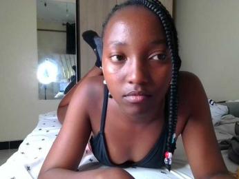 Brownchickebony webcam model stream image