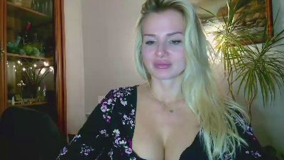CorneliaBeauty webcam cam4 model stream image