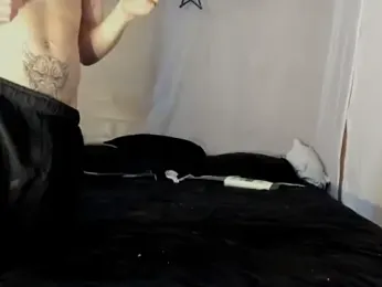 Goldendesire_666 webcam stripchat model stream image