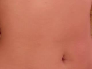 Emma Castillo webcam model stream image