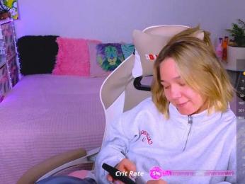 WhiteSoul webcam model stream image