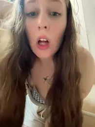 FroggyAnna webcam stripchat model stream image