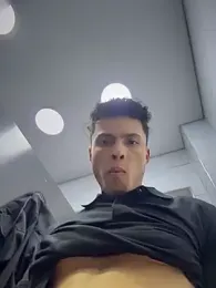 Eros_lee webcam stripchat model stream image