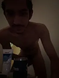 vinihfeh webcam stripchat model stream image