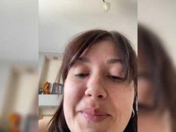 KatrinZeta webcam model stream image