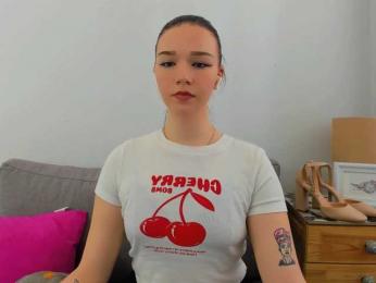 AvaPretty webcam model stream image