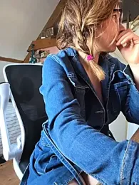 Lina_lou4 webcam model stream image