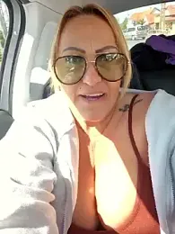 Isabellaa04 webcam model stream image