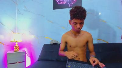 Spicy_guys webcam cam4 model stream image