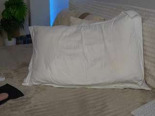 urblonde webcam model stream image