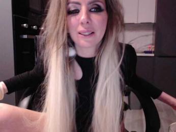 blondalina webcam bongacams model stream image