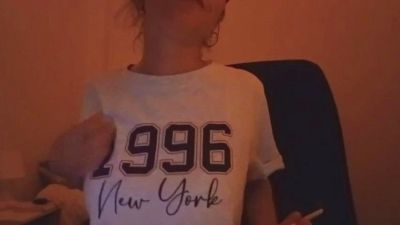 Larafoxok webcam cam4 model stream image