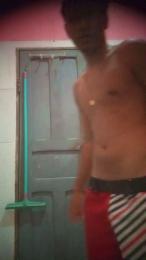 Vini18cm_novin webcam model stream image