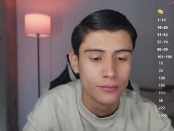 hey_cesard webcam chaturbate model stream image