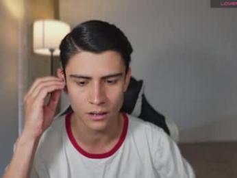 hey_cesard webcam chaturbate model stream image