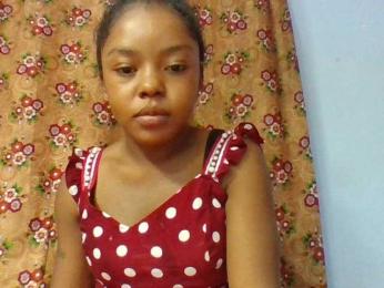 Elysa7 webcam model stream image