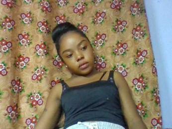 Elysa7 webcam model stream image