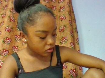 Elysa7 webcam model stream image