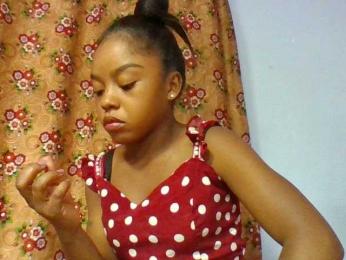 Elysa7 webcam model stream image