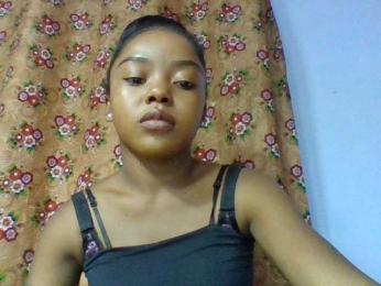 Elysa7 webcam model stream image