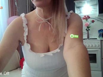 _Desirable_ webcam model stream image