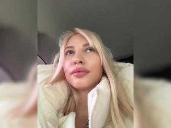 Cristi-Candy webcam bongacams model stream image