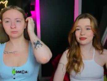 mila_glow webcam model stream image