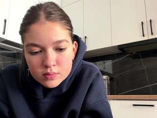 karynleiss webcam model stream image