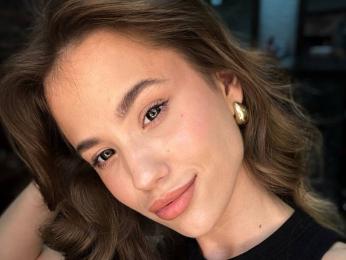 PearlyLominack webcam model stream image