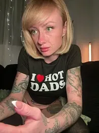 haileyhope_ webcam model stream image