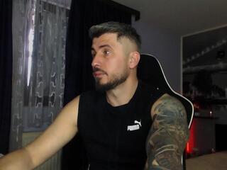 Andy Nice webcam model stream image