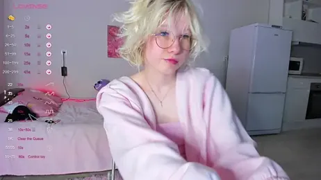 Allettaevee webcam model stream image