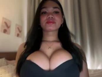 wildsavagelucy webcam chaturbate model stream image