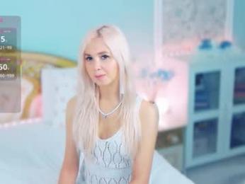 amoramias webcam model stream image