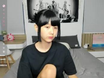 little_yena webcam model stream image