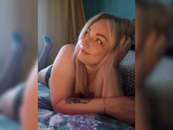 Tanysha-1 webcam bongacams model stream image