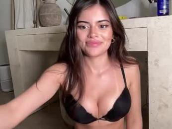 poutyselena webcam chaturbate model stream image