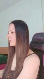 FoxySpanks webcam model stream image