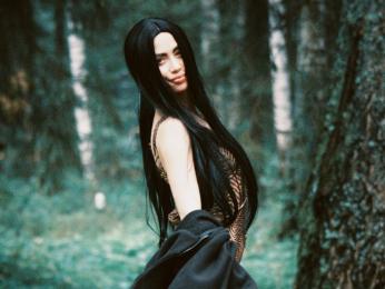 AmandaRiver webcam model stream image