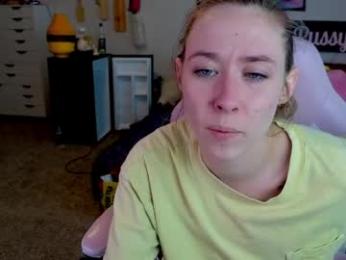 pr3ttyp1nkpussy webcam model stream image