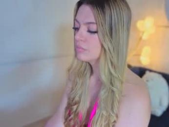 fresita_pink_ webcam chaturbate model stream image